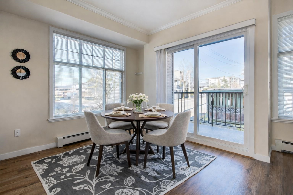 Family Room Photo of 1 22466 North Avenue, Maple Ridge, BC