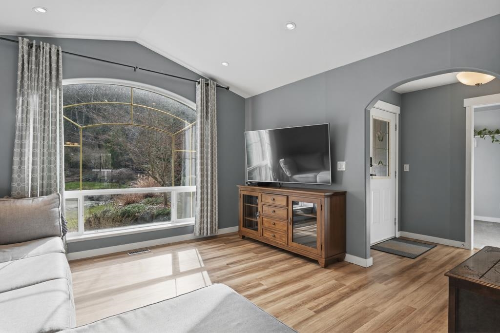 Kitchen Island Photo of 7166 Marble Hill Road, Chilliwack, BC