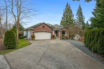 7166 Marble Hill Road, Chilliwack, BC, Chilliwack — Single Family Residence for sale