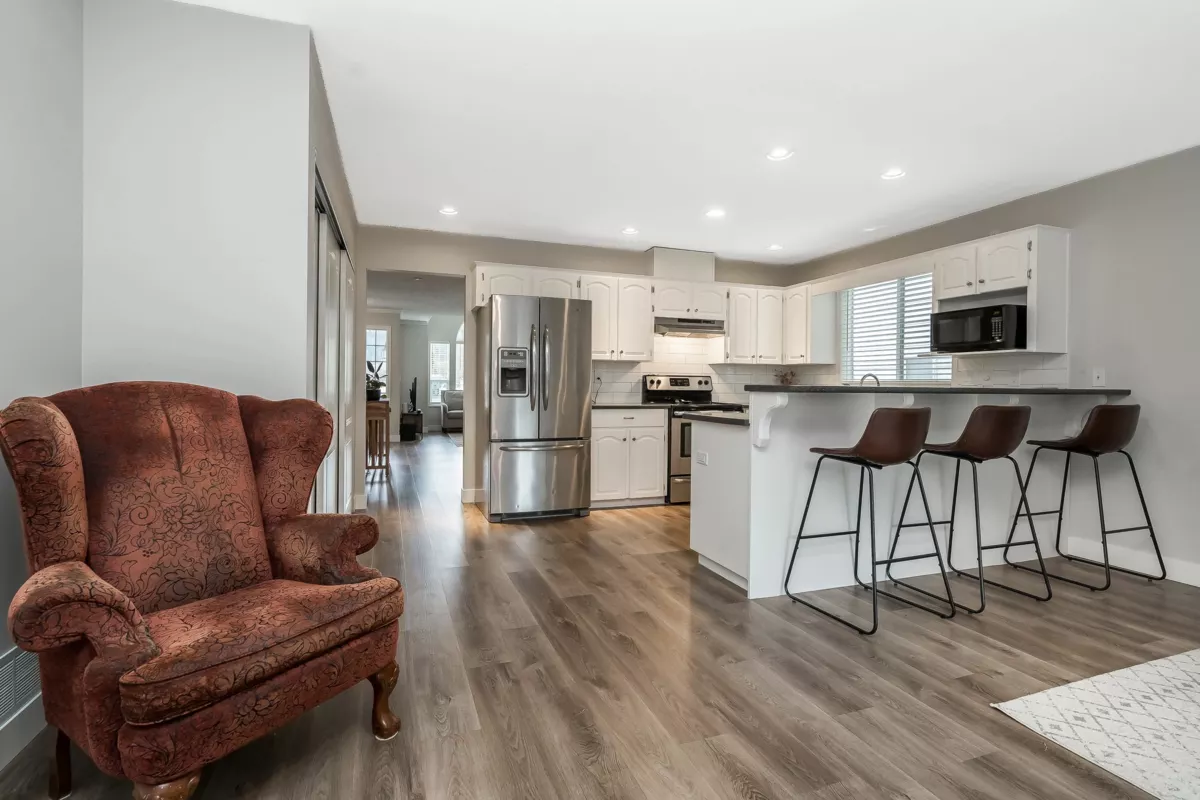 Breakfast Nook Photo of 44621 Monte Vista Drive, Chilliwack, BC