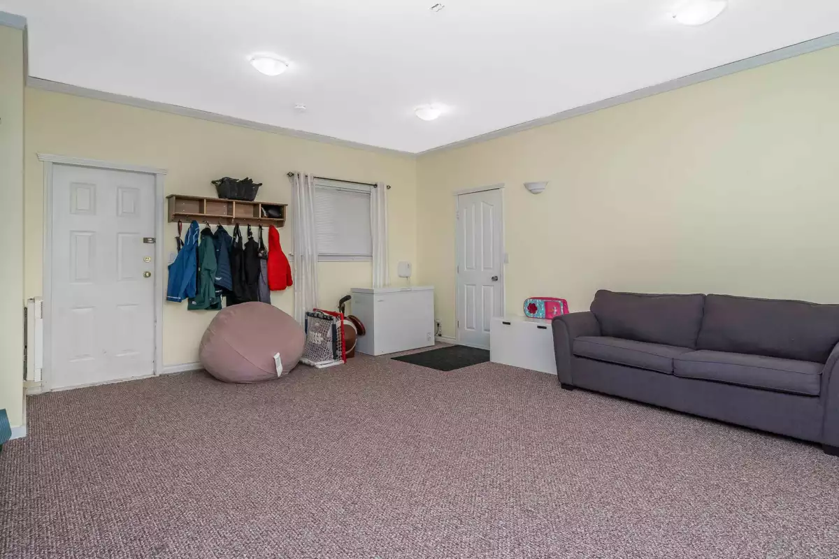 Staircase Photo of 44621 Monte Vista Drive, Chilliwack, BC