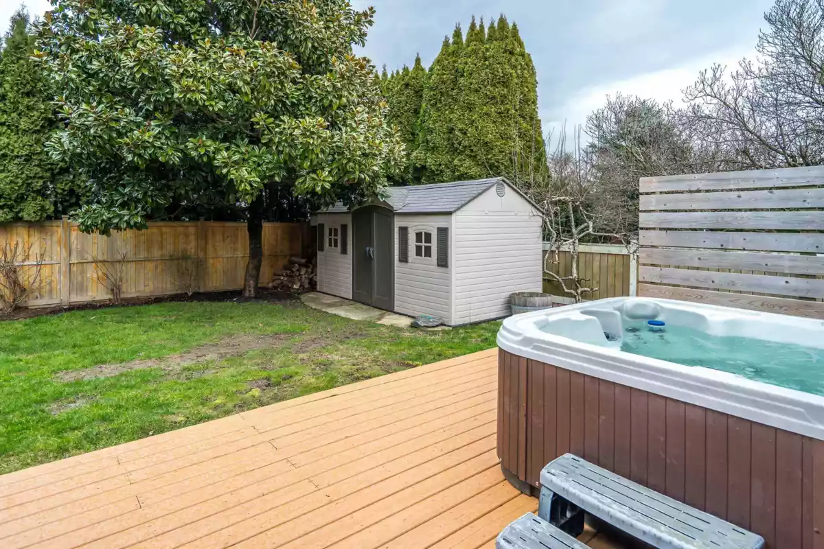 Swimming Pool Photo of 44621 Monte Vista Drive, Chilliwack, BC