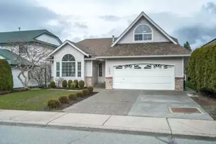 44621 Monte Vista Drive, Chilliwack, BC, Chilliwack — Single Family Residence for sale