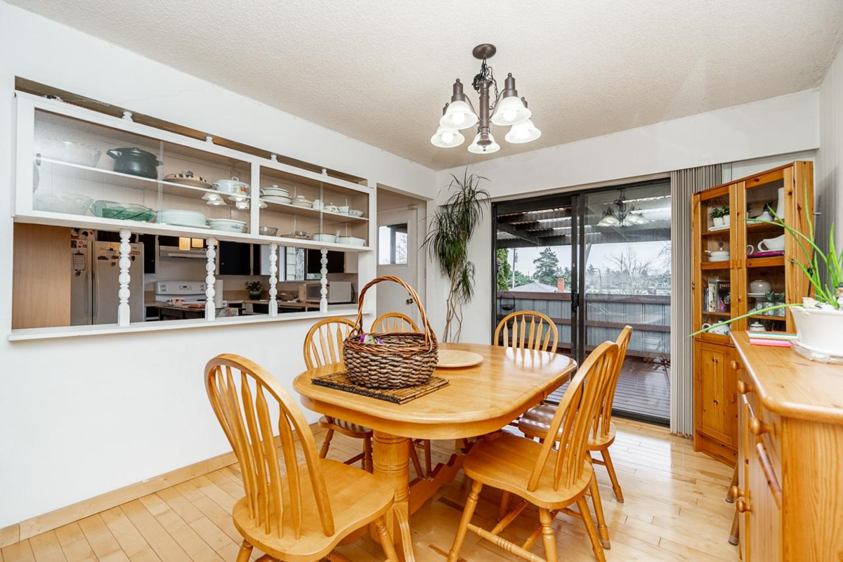 Living Room Photo of 7072 E Brewster Drive, Delta, BC
