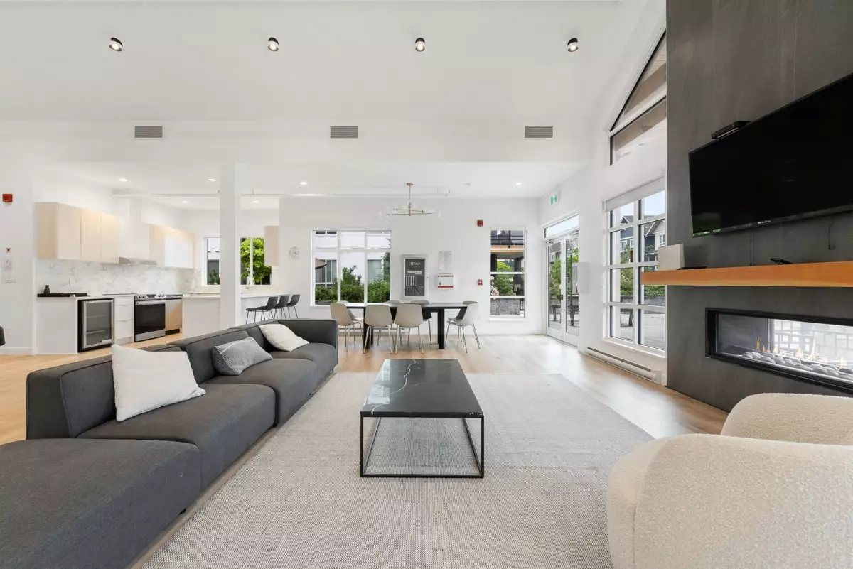 Hallway Photo of 401 1892 Starling Drive, Tsawwassen, BC