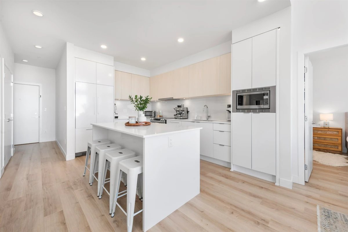 Living Room Photo of 401 1892 Starling Drive, Tsawwassen, BC