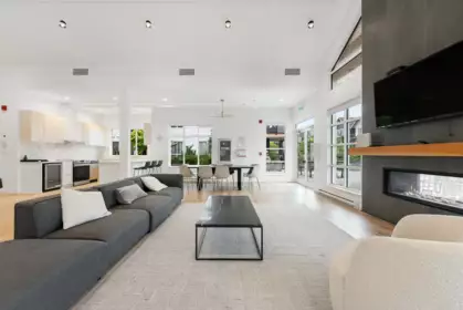 Hallway Photo of 401 1892 Starling Drive, Tsawwassen, BC