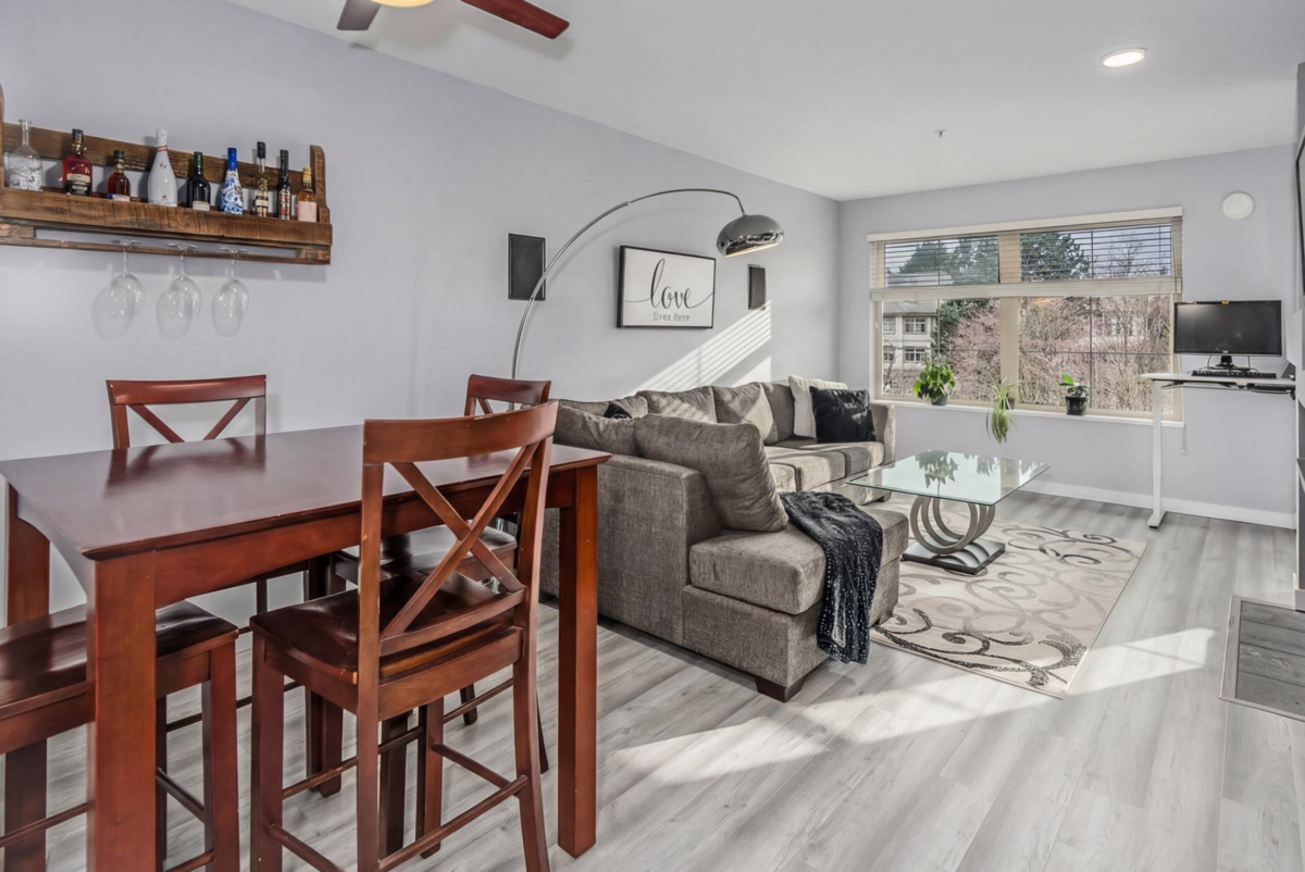 Breakfast Nook Photo of 417 15210 Guildford Drive, Surrey, BC