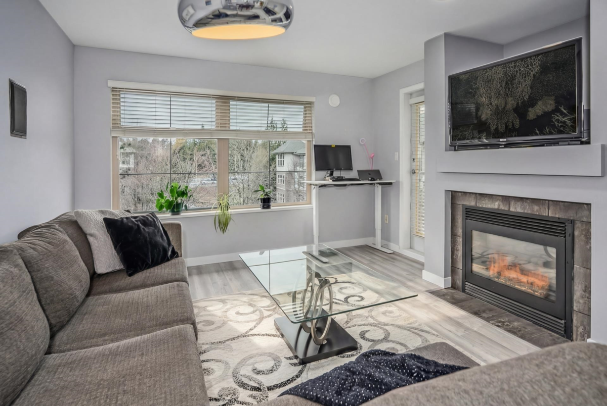 Family Room Photo of 417 15210 Guildford Drive, Surrey, BC