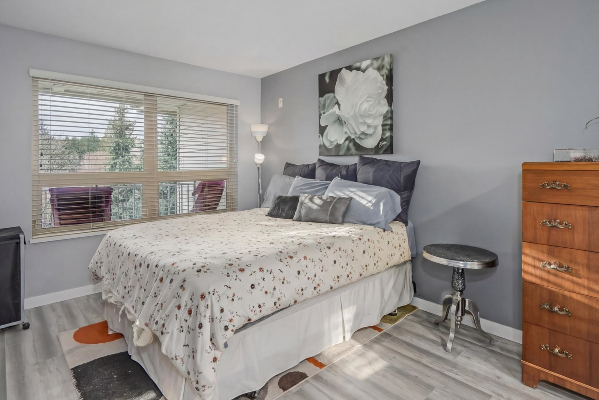 Powder Room Photo of 417 15210 Guildford Drive, Surrey, BC