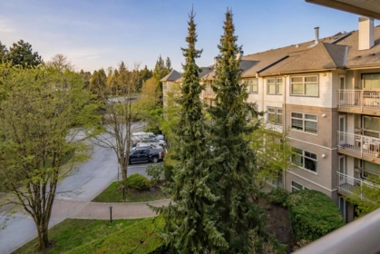 Backyard Photo of 417 15210 Guildford Drive, Surrey, BC
