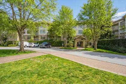 417 15210 Guildford Drive, Surrey, BC