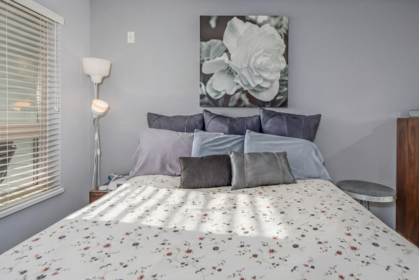 Office / Den Photo of 417 15210 Guildford Drive, Surrey, BC