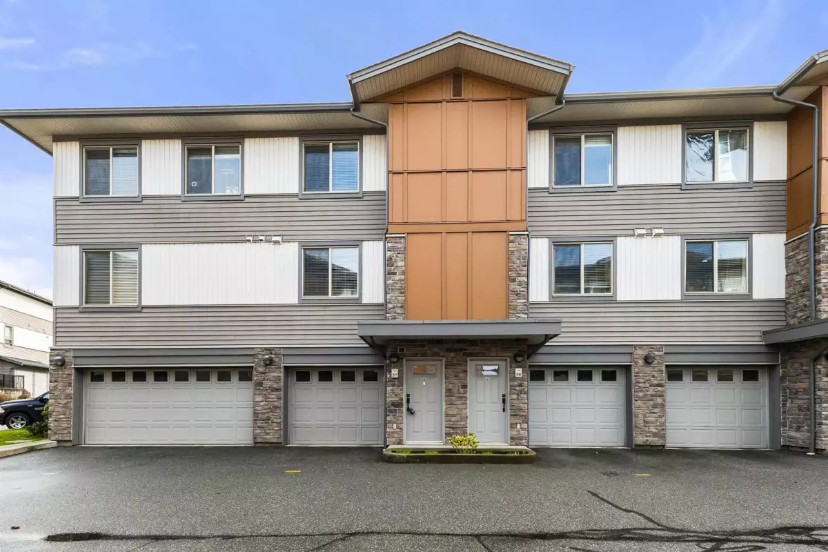 Basement Recreation Room Photo of 57 34248 King Road, Abbotsford, BC