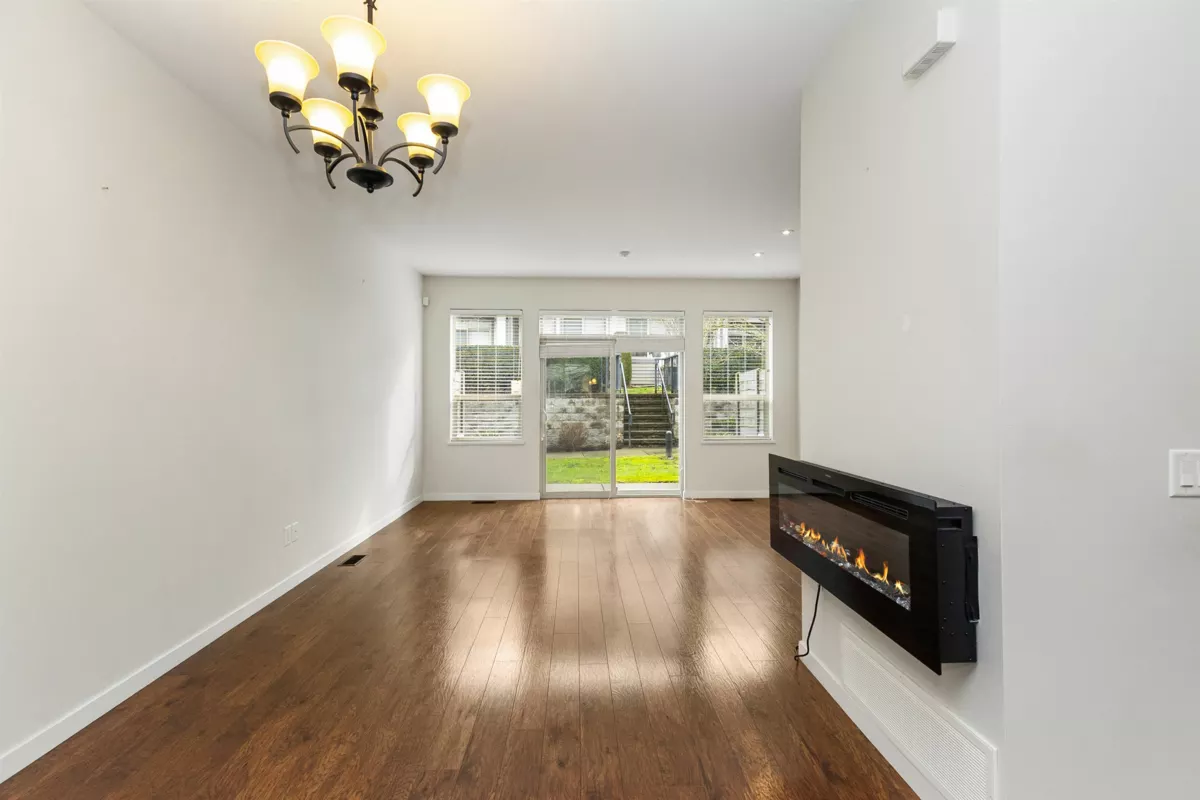 Breakfast Nook Photo of 57 34248 King Road, Abbotsford, BC