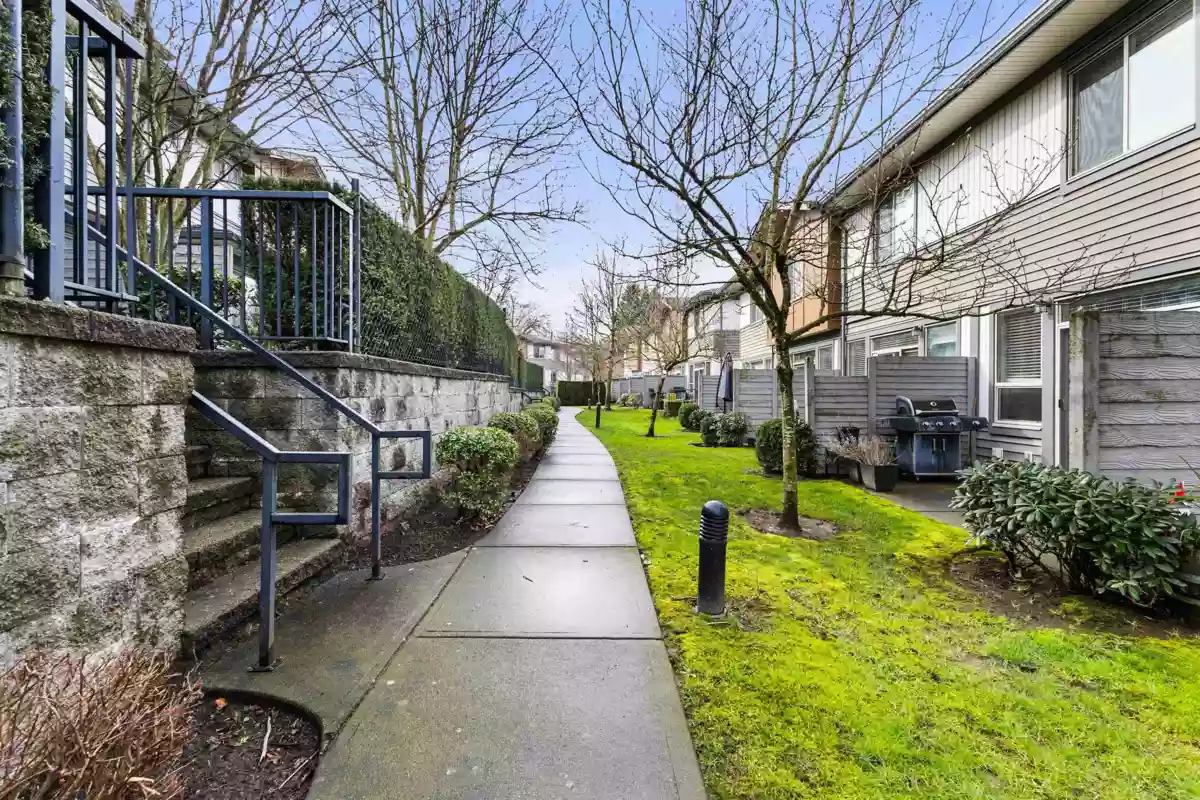 Hallway Photo of 57 34248 King Road, Abbotsford, BC