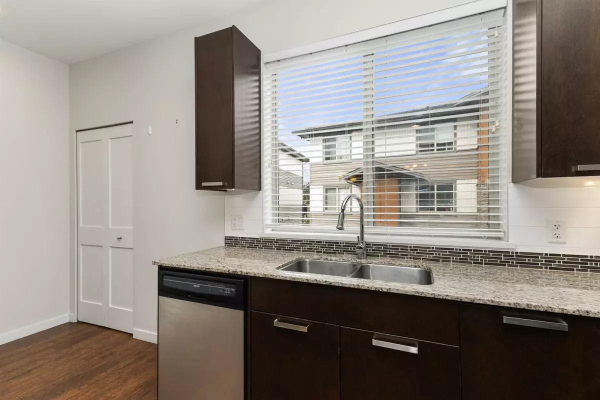 Living Room Photo of 57 34248 King Road, Abbotsford, BC