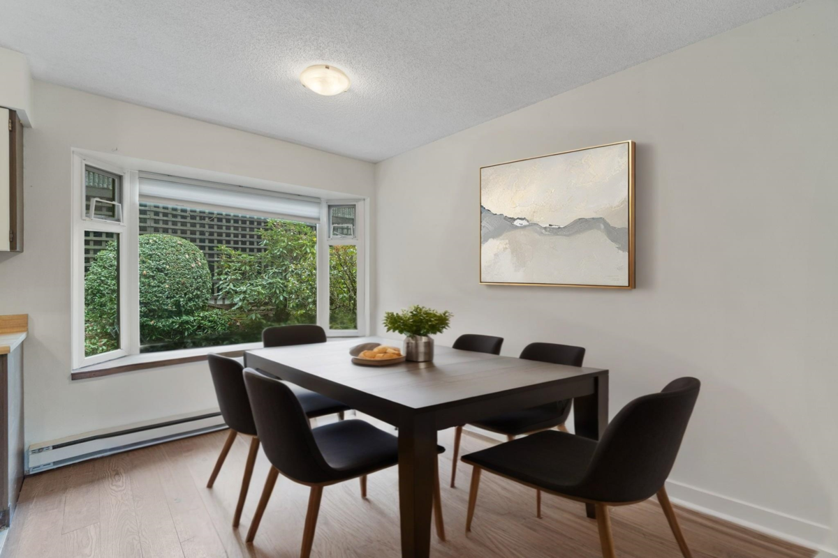 Kitchen Island Photo of 4208 Garden Grove Drive, Burnaby, BC