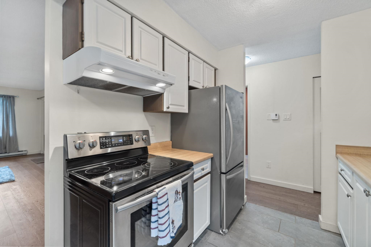 Primary Bathroom Photo of 4208 Garden Grove Drive, Burnaby, BC