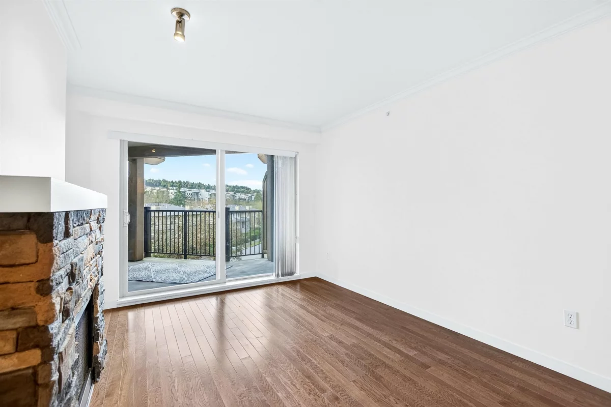 Breakfast Nook Photo of 408 300 Klahanie Drive, Port Moody, BC
