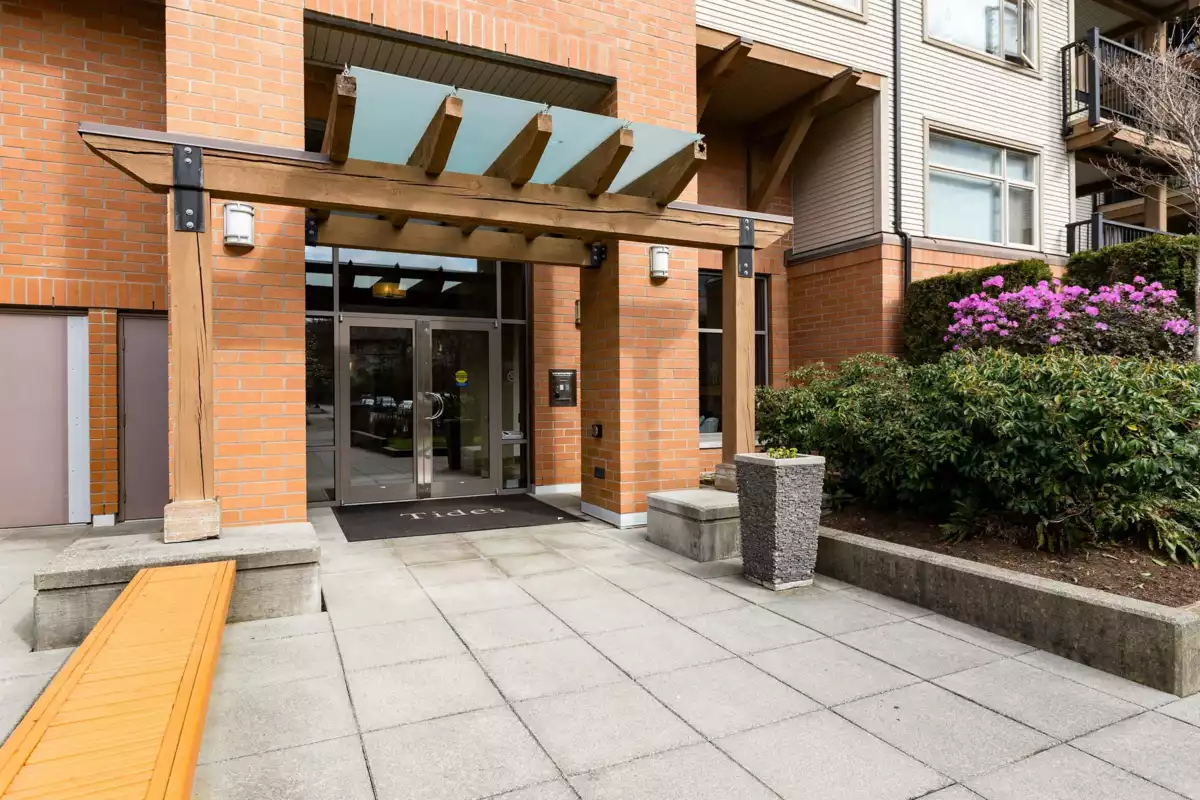 Community Amenities Photo (Clubhouse) of 408 300 Klahanie Drive, Port Moody, BC