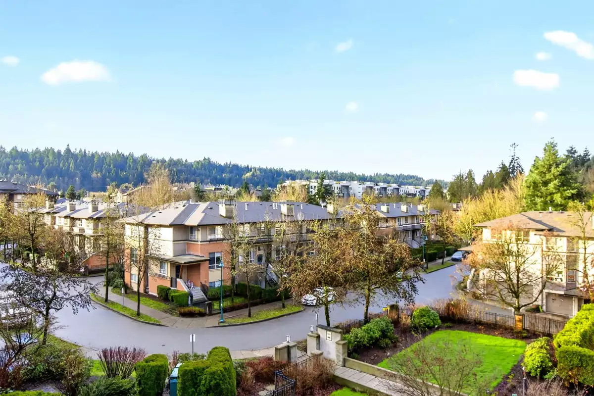 Hallway Photo of 408 300 Klahanie Drive, Port Moody, BC