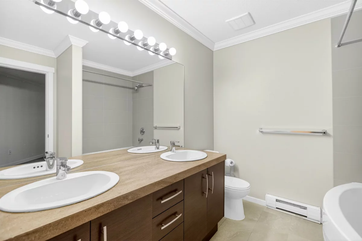 Office / Den Photo of 408 300 Klahanie Drive, Port Moody, BC