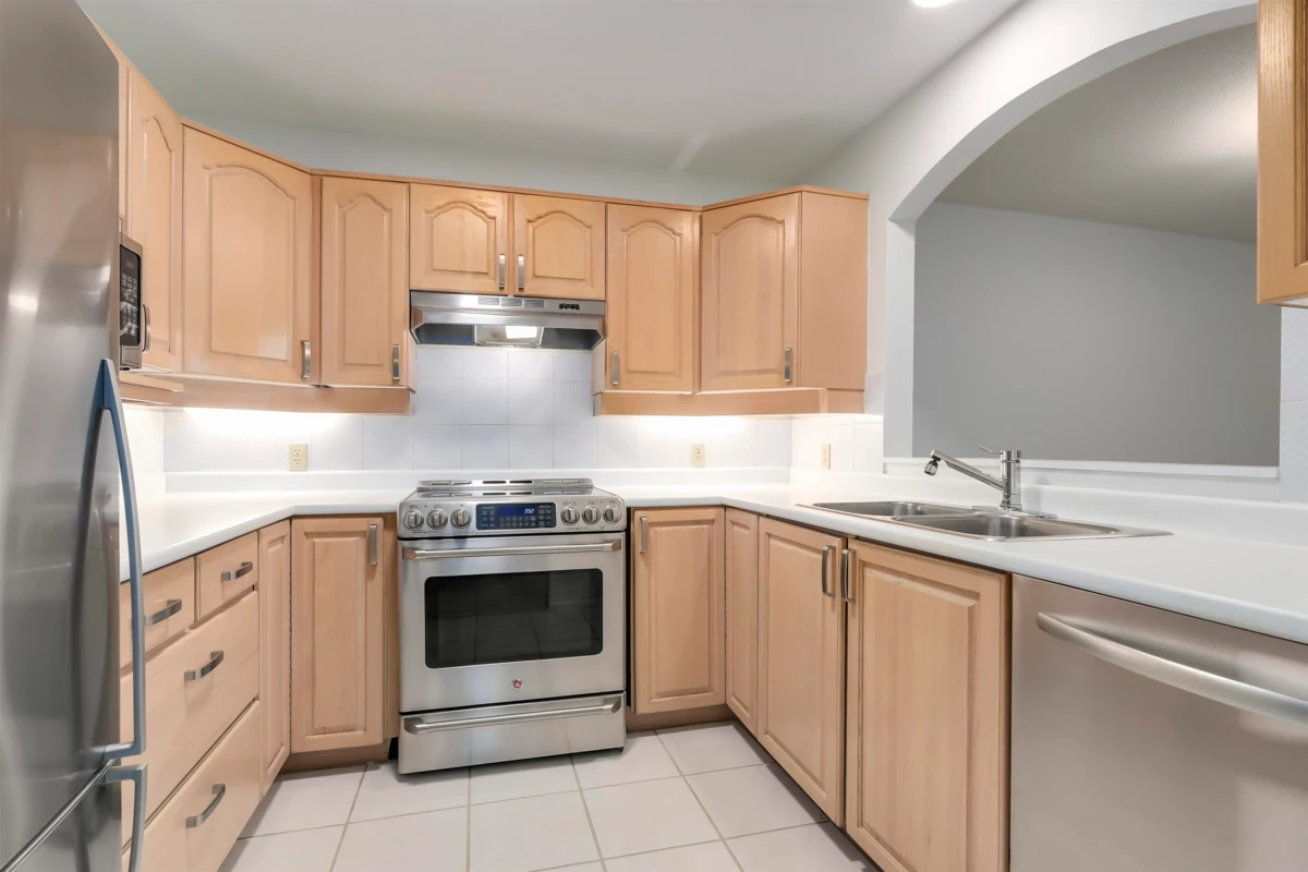 Breakfast Nook Photo of 118 1869 Spyglass Place, Vancouver, BC