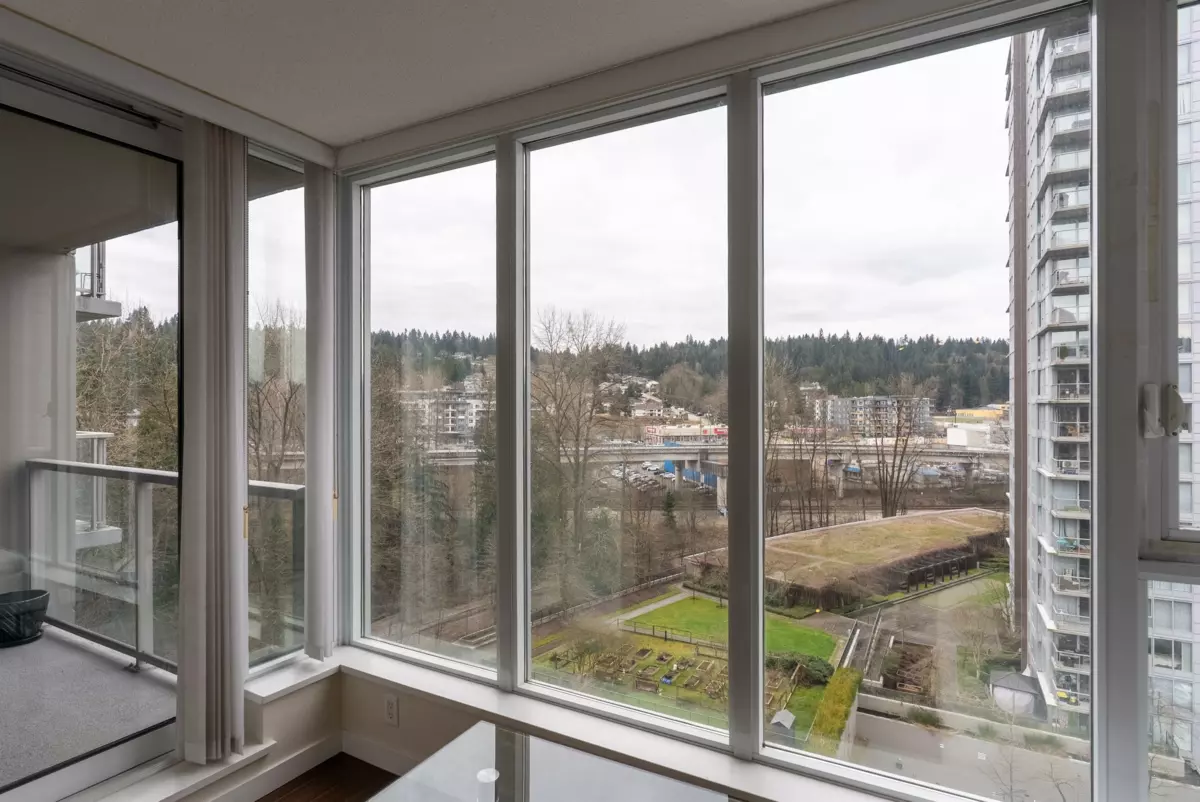 Kitchen Island Photo of 1202 660 Nootka Way, Port Moody, BC