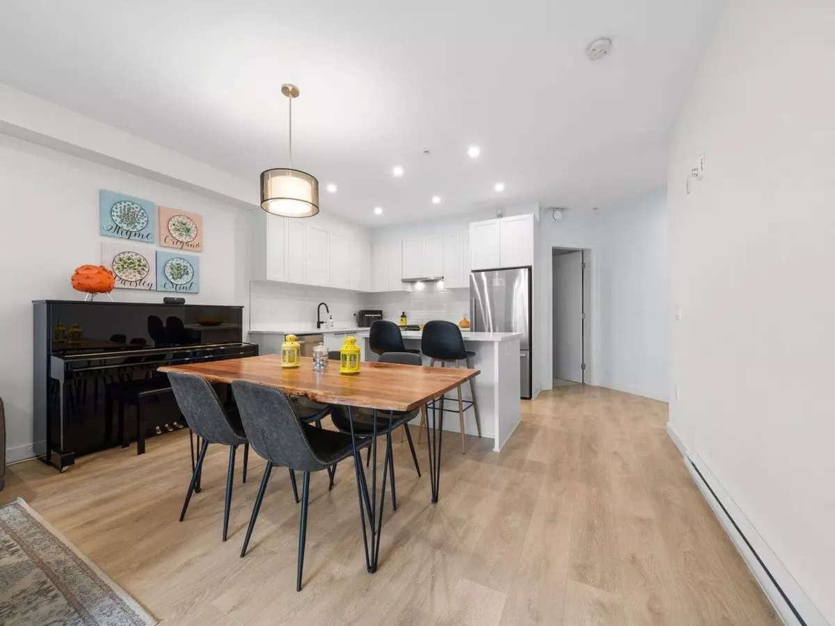 Dining Area Photo of 219 5415 Brydon Crescent, Langley, BC