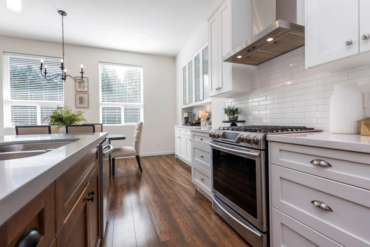 Breakfast Nook Photo of 12933 240a Street, Maple Ridge, BC