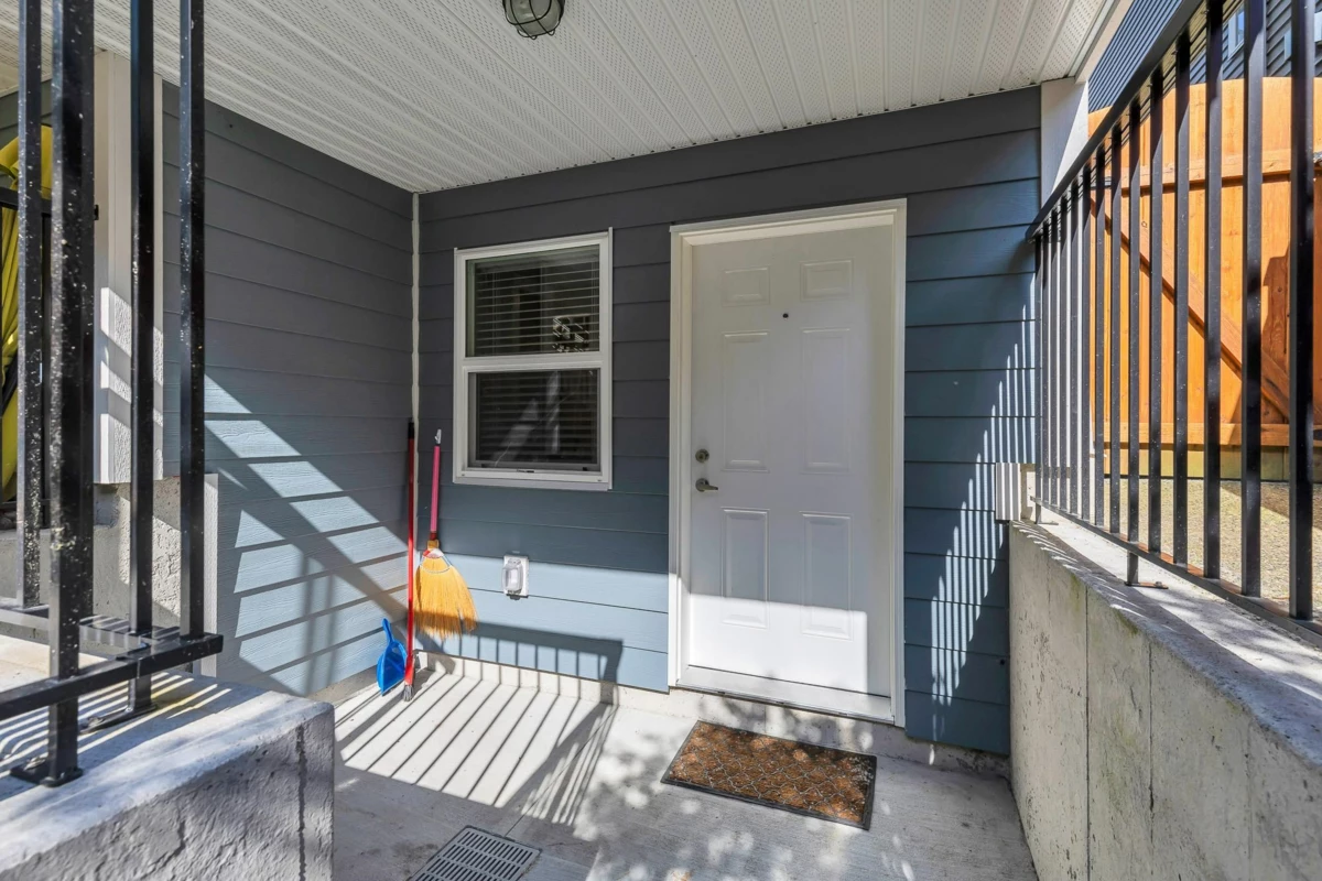 Front Yard Photo of 12933 240a Street, Maple Ridge, BC