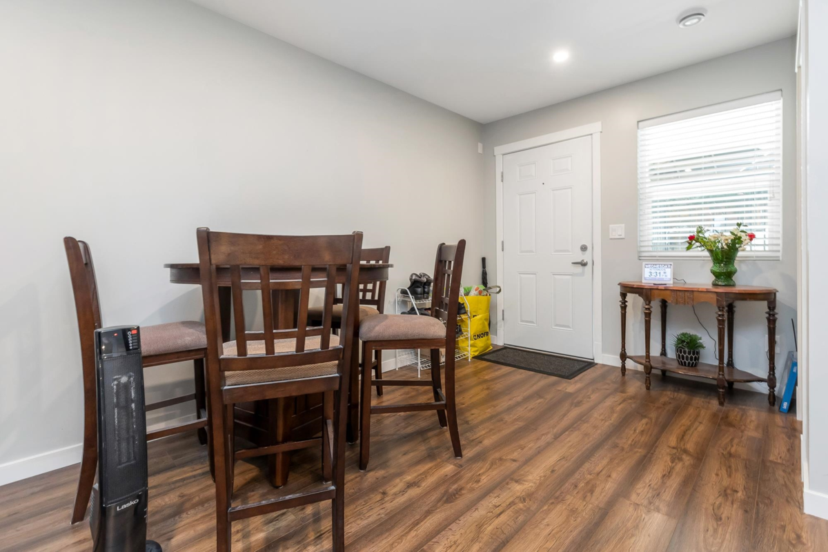 Hallway Photo of 12933 240a Street, Maple Ridge, BC