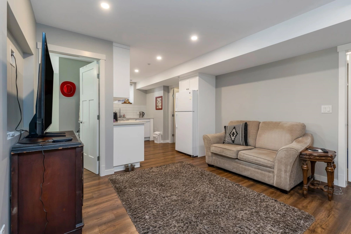 Staircase Photo of 12933 240a Street, Maple Ridge, BC