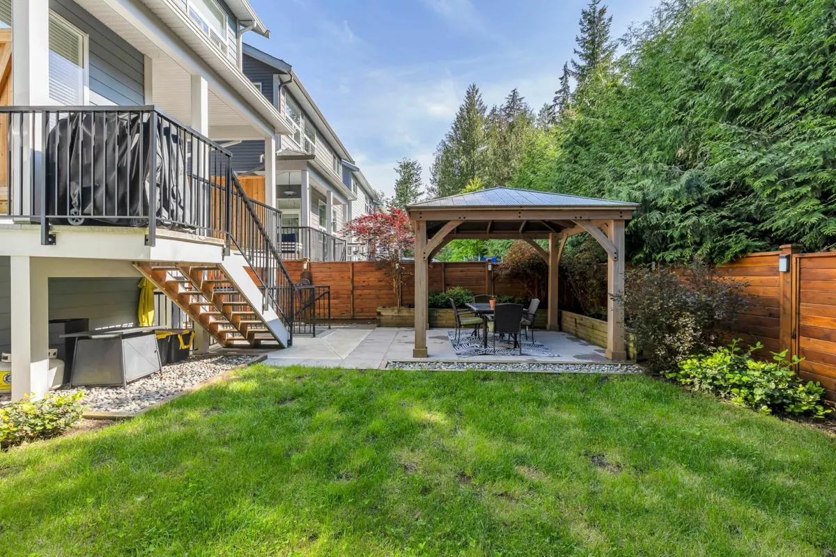 Swimming Pool Photo of 12933 240a Street, Maple Ridge, BC