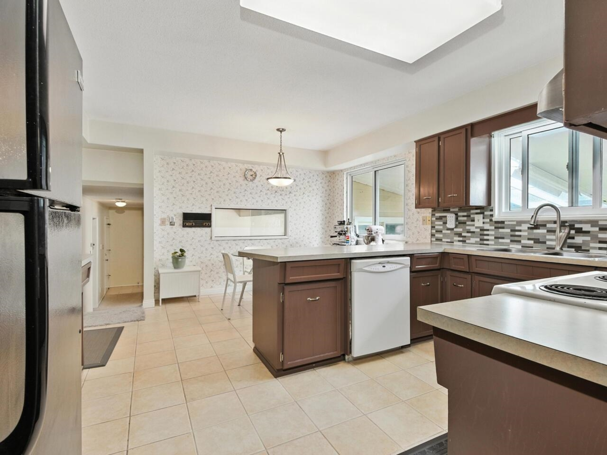 Dining Area Photo of 7080 Kimberley Drive, Richmond, BC