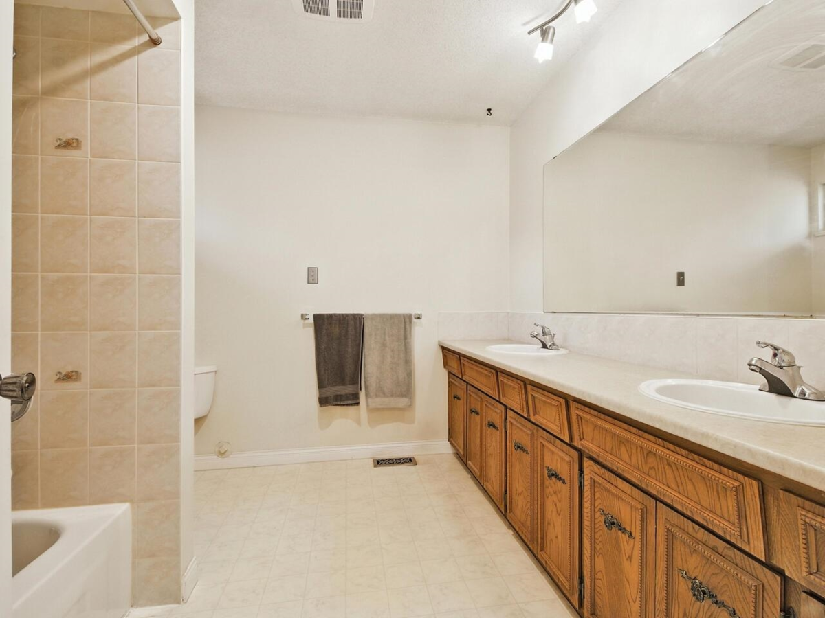 Powder Room Photo of 7080 Kimberley Drive, Richmond, BC