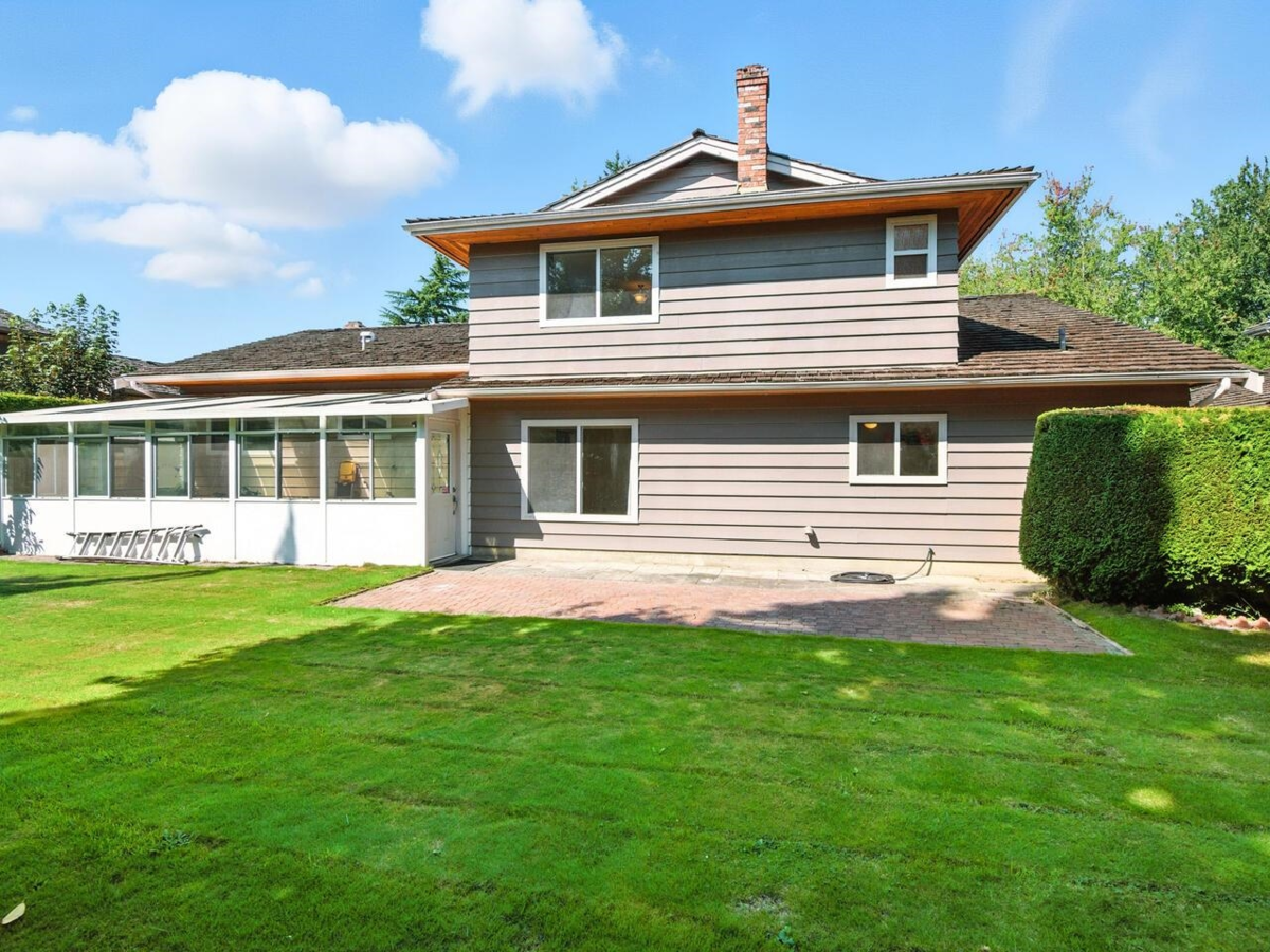 Staircase Photo of 7080 Kimberley Drive, Richmond, BC