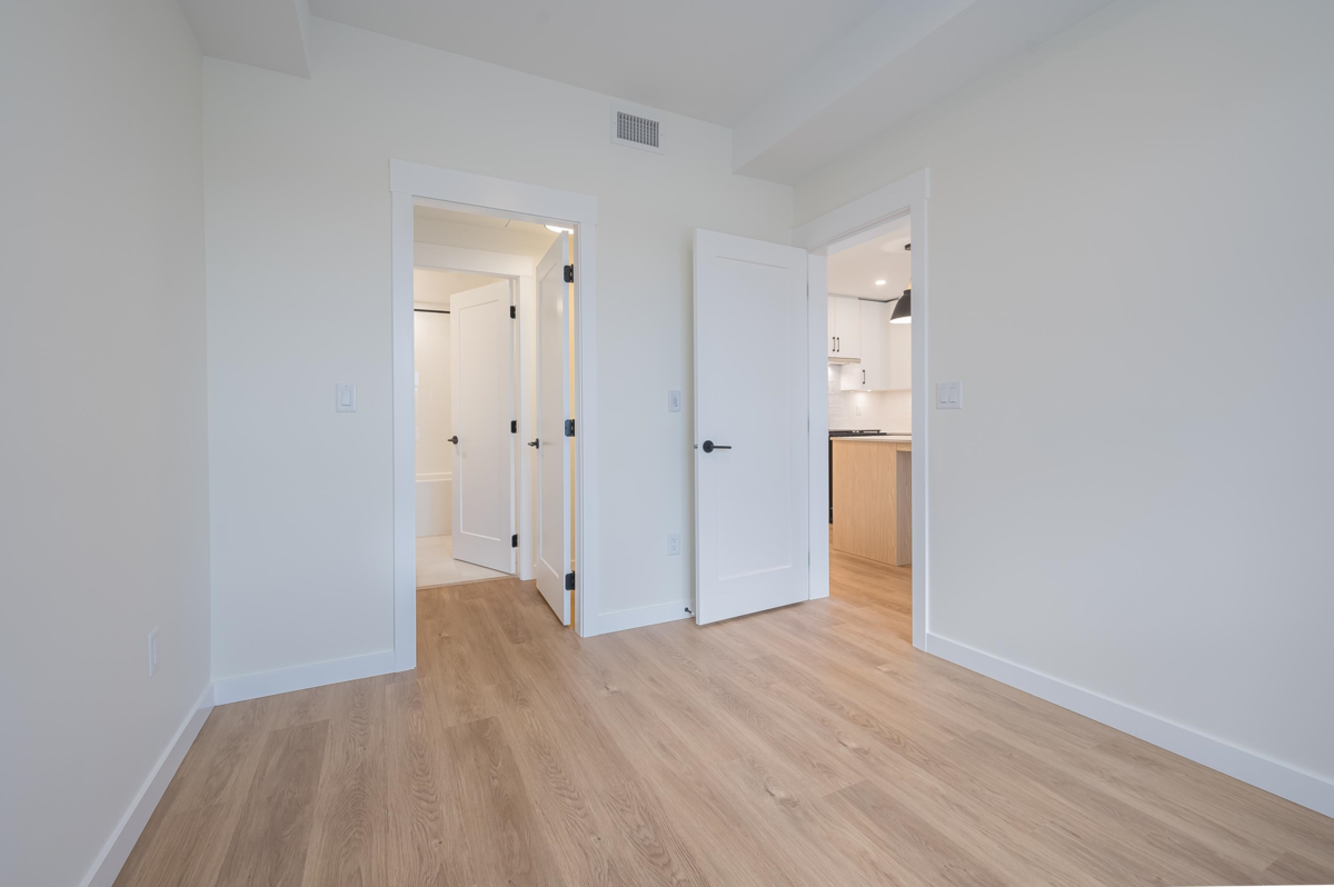 Backyard Photo of 414 27218 Aldergrove Town Center Drive, Langley, BC