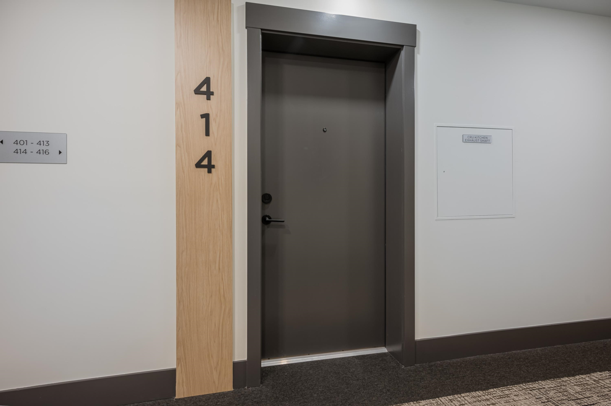 Kitchen Island Photo of 414 27218 Aldergrove Town Center Drive, Langley, BC