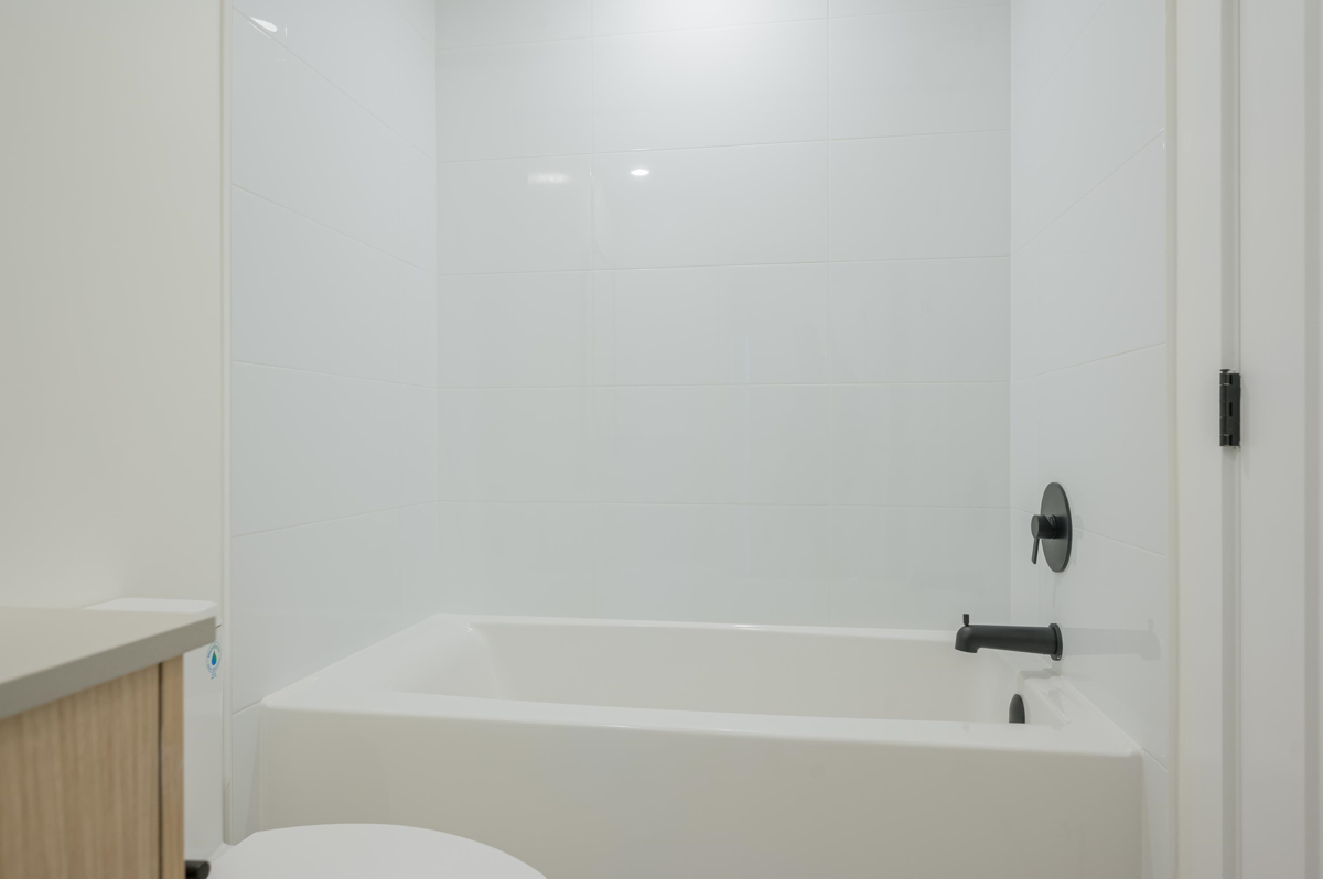 Swimming Pool Photo of 414 27218 Aldergrove Town Center Drive, Langley, BC