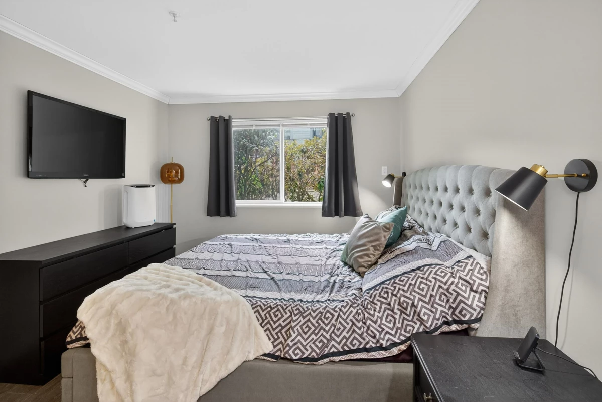 Basement Recreation Room Photo of 107 33708 King Road, Abbotsford, BC