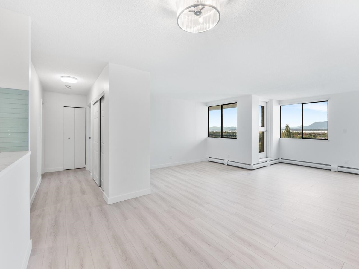 Breakfast Nook Photo of 1107 7100 Gilbert Road, Richmond, BC