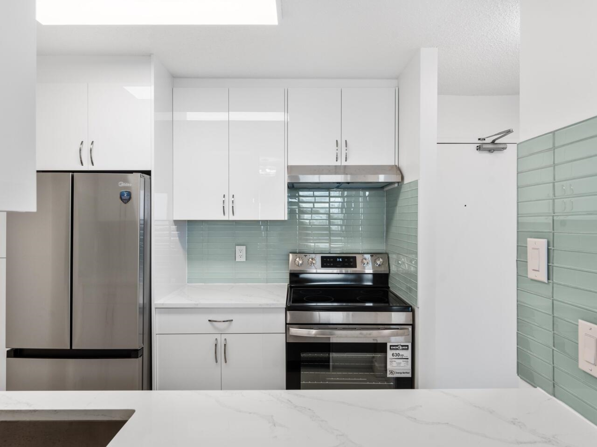 Dining Area Photo of 1107 7100 Gilbert Road, Richmond, BC