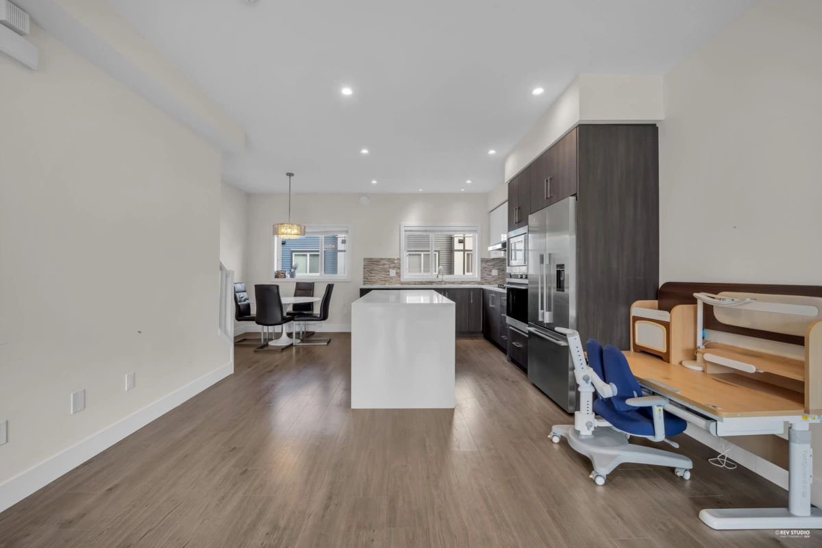 Guest Bathroom Photo of 59 9680 Alexandra Road, Richmond, BC