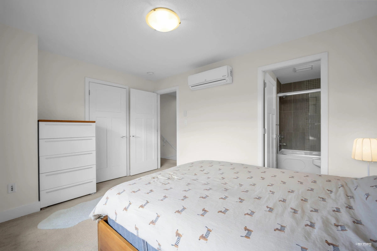 Hallway Photo of 59 9680 Alexandra Road, Richmond, BC