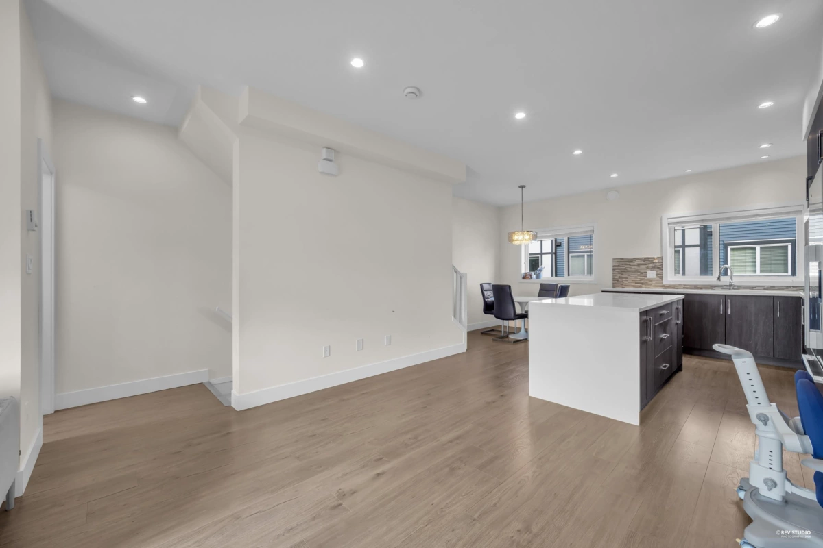 Powder Room Photo of 59 9680 Alexandra Road, Richmond, BC