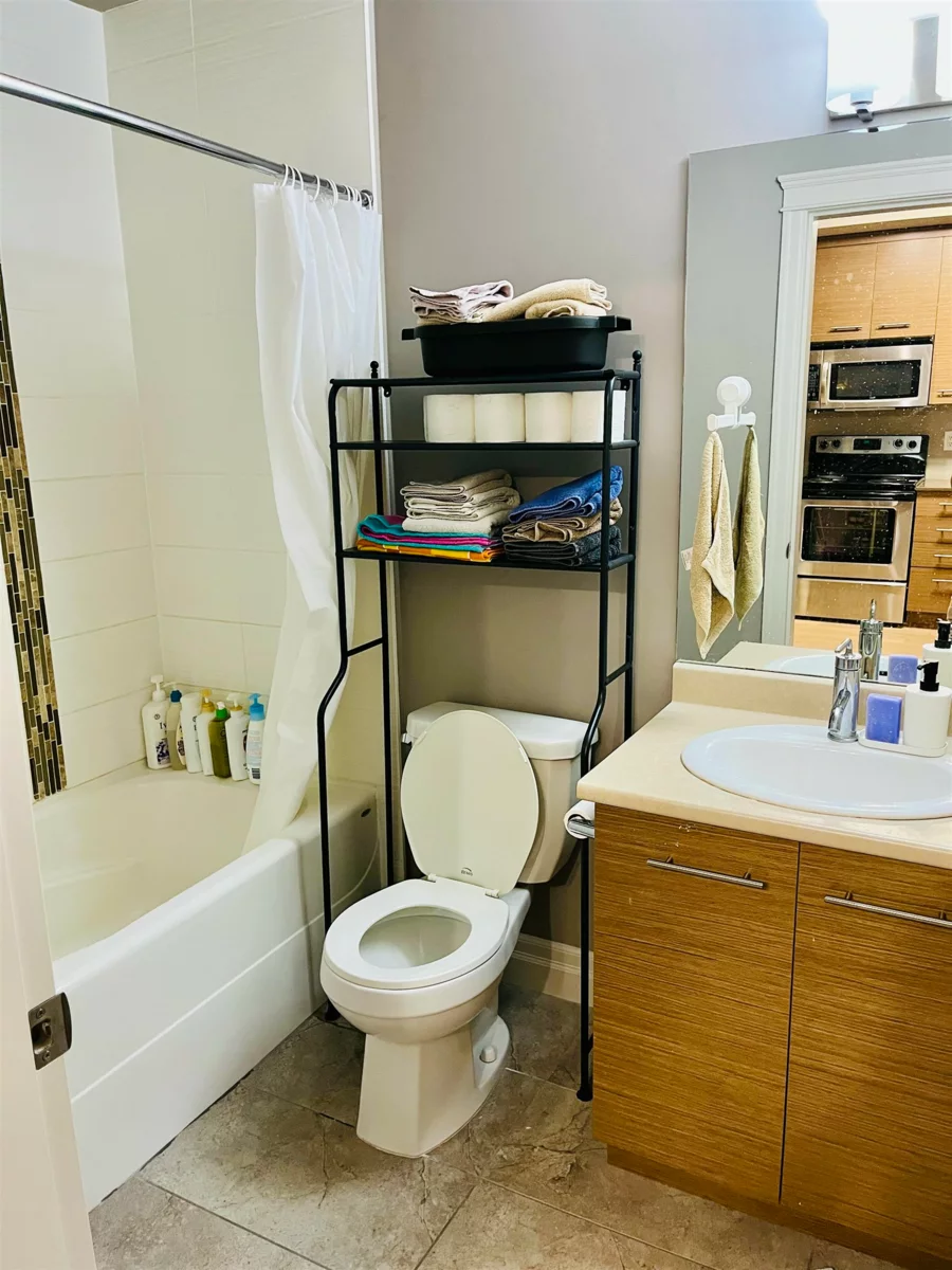 Kitchen Photo of 416 2343 Atkins Avenue, Port Coquitlam, BC