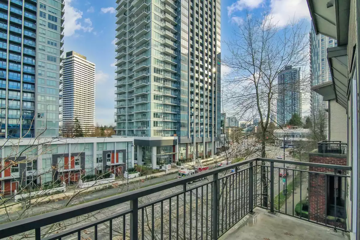 Outdoor Deck Photo of 405 10499 University Drive, Surrey, BC