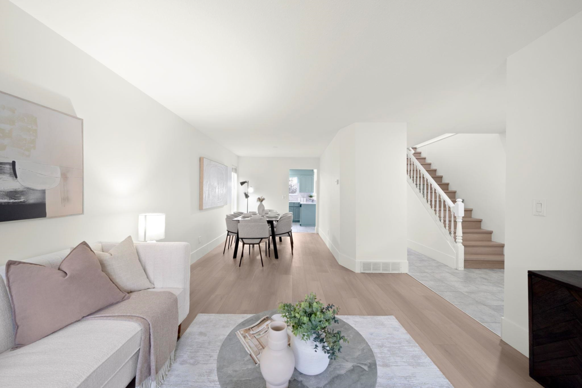 Kitchen Island Photo of 115 Warrick Street, Coquitlam, BC